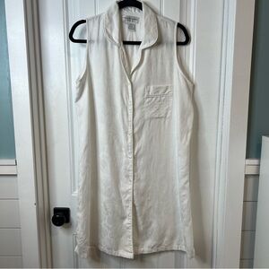 Miss Elaine Classics White Sleeveless Button Front Nightshirt/Gown. Size Large.
